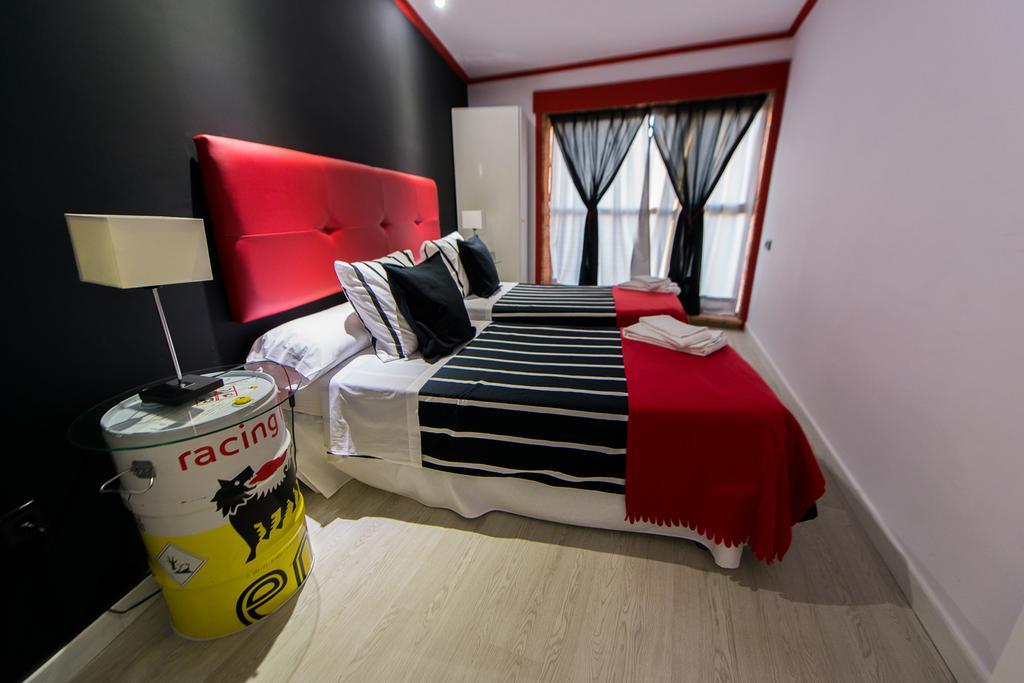 Apartamentos Los Angeles Alcañiz Exteriör bild