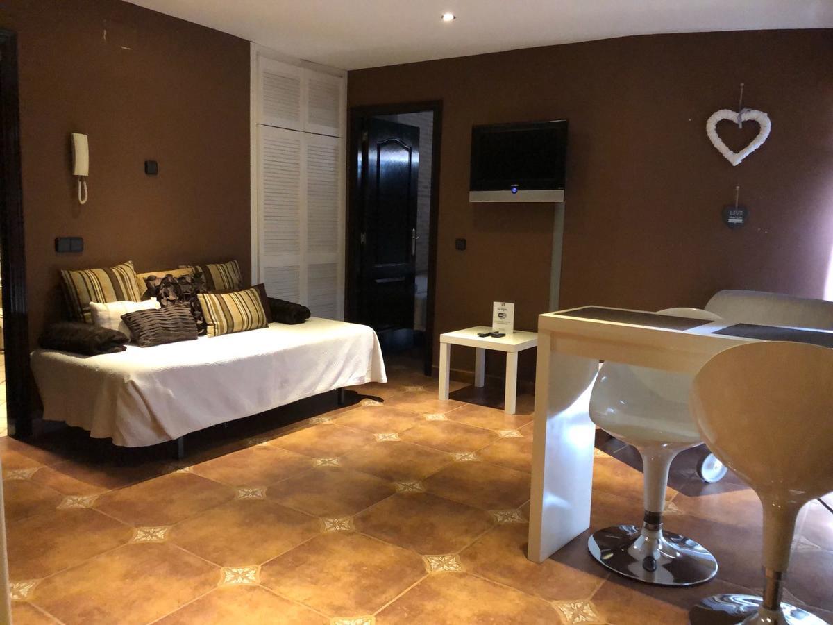 Apartamentos Los Angeles Alcañiz Exteriör bild